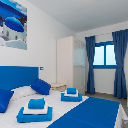 Riva Guest House Los Abrigos Extérieur photo