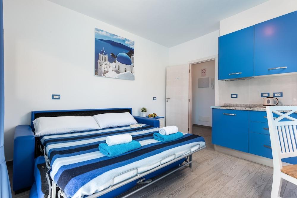 Riva Guest House Los Abrigos Extérieur photo
