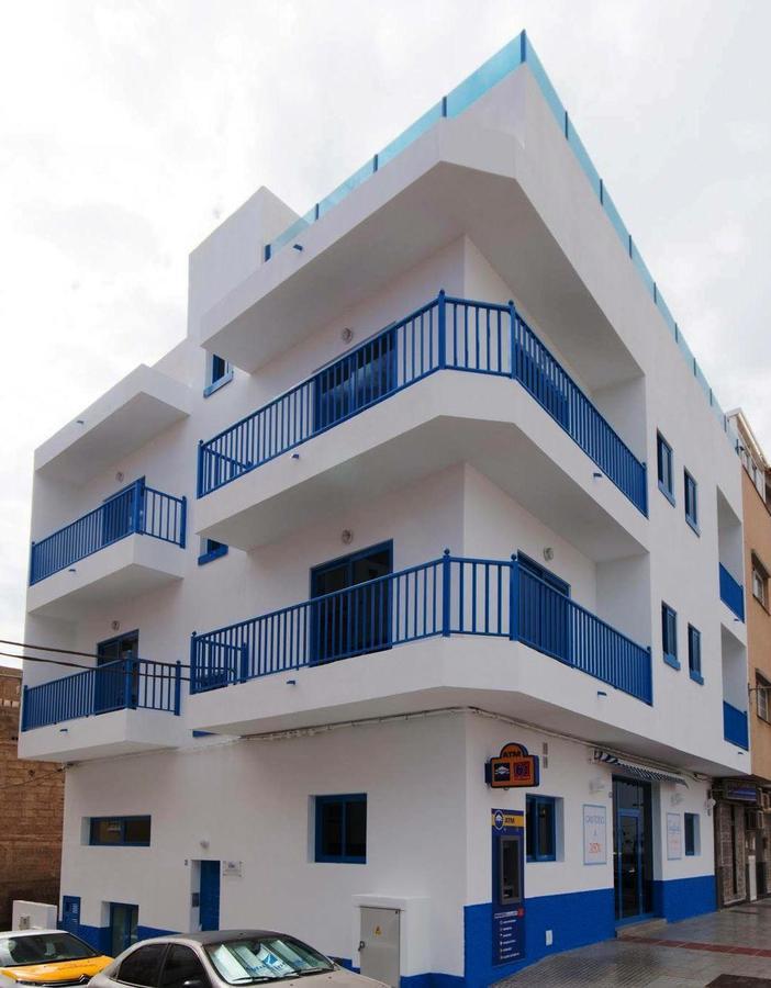 Riva Guest House Los Abrigos Extérieur photo