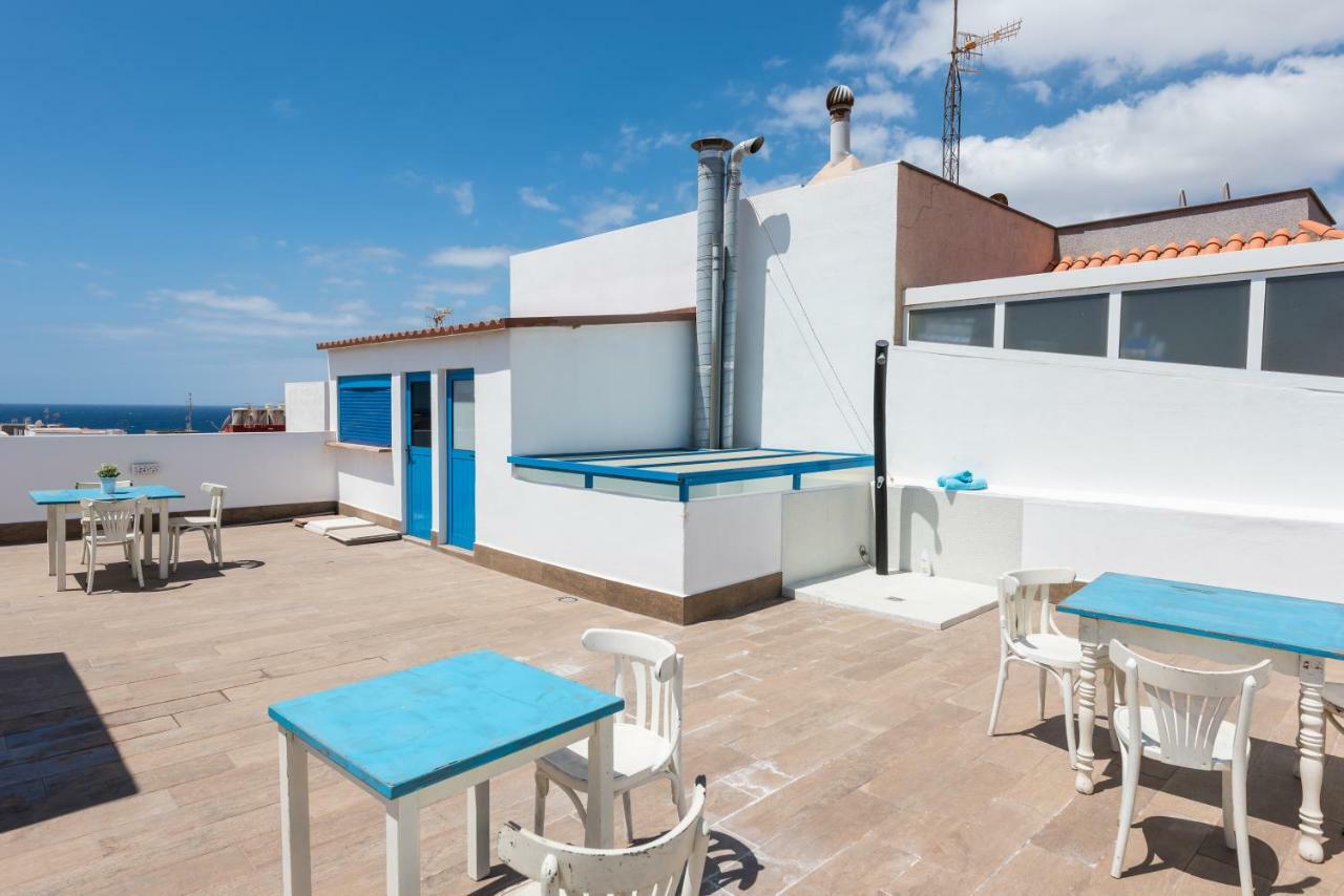 Riva Guest House Los Abrigos Extérieur photo